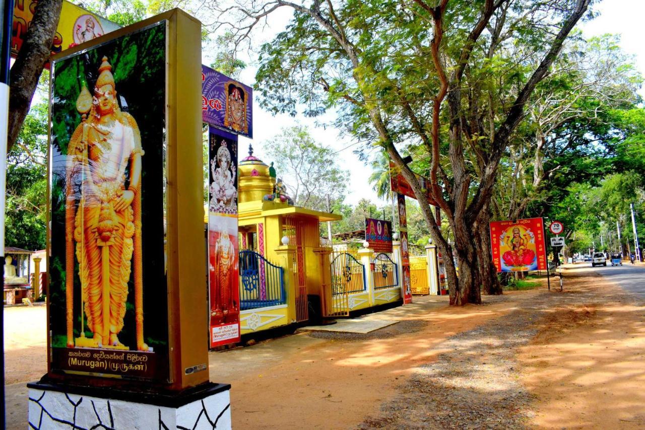 Sri Mayura Holiday Resort Kataragama Exterior foto